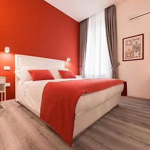 https://napoliving.hotels-amalfi.com