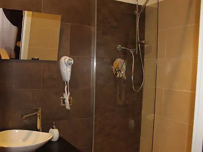 Suitinn19 Rome