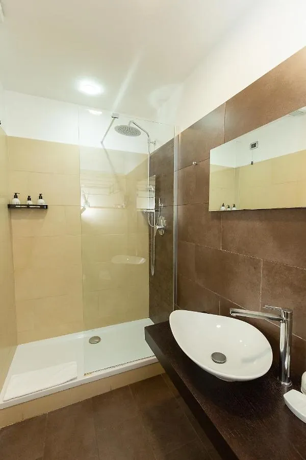 Suitinn19 Rome Bed & Breakfast